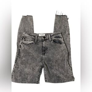 Frame Le High Skinny Crop in Division Chew jeans.